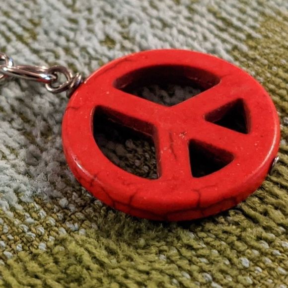 Red Dyed Howlite ☮️ Peace✌️Sign Keychain - Picture 8 of 10